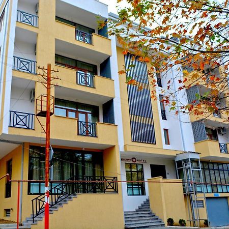 G&G Hotel Tbilisi Esterno foto