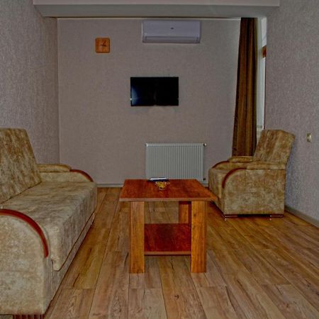 G&G Hotel Tbilisi Esterno foto