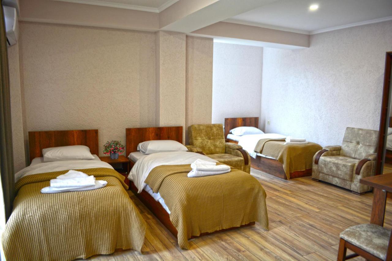 G&G Hotel Tbilisi Esterno foto